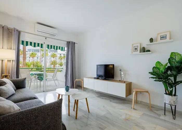 White - La Caleta Apartment