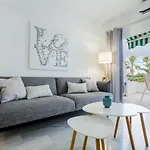 White - La Caleta 아파트 *