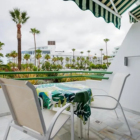 Apartman White - La Caleta