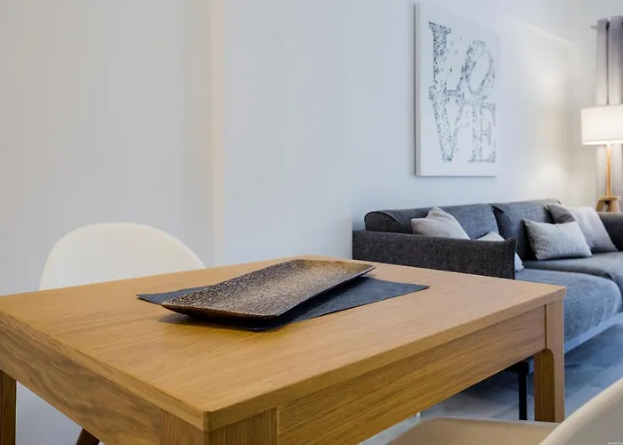 White - La Caleta Адехе